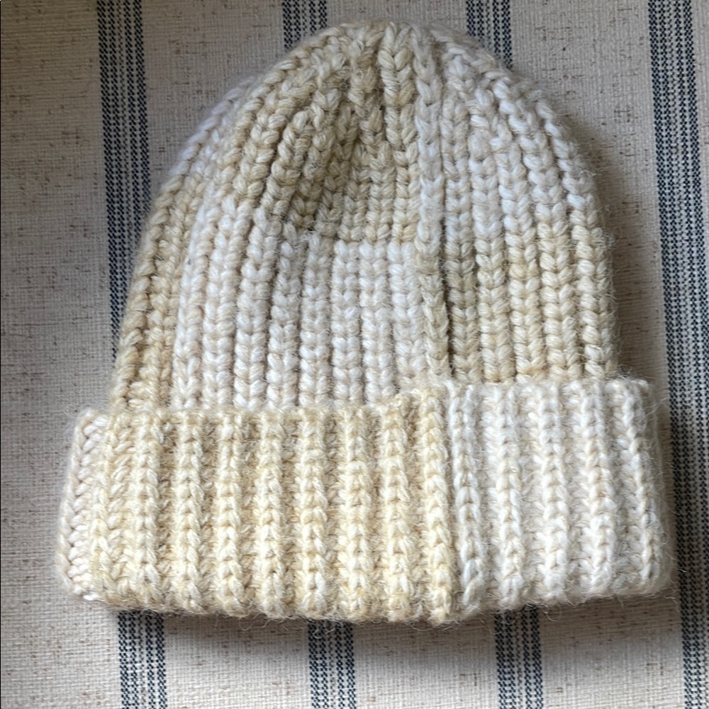Cozy Cream Knit Beanie